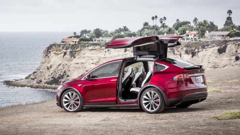 Электрокар Tesla model x