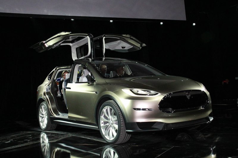 Tesla SUV кроссовер