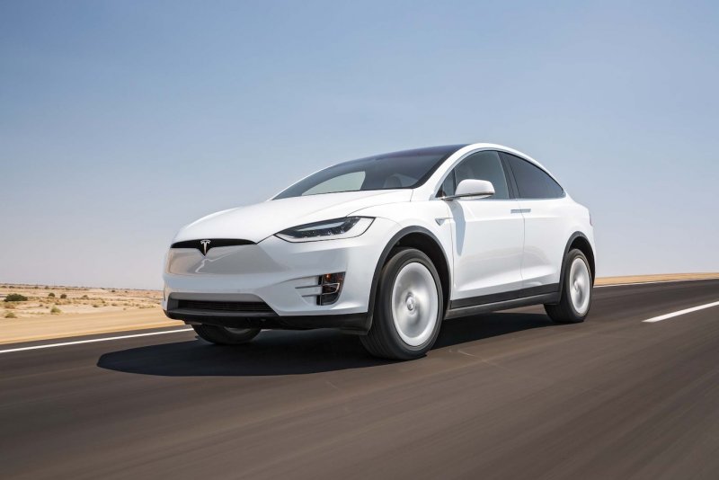 Tesla model x 2021