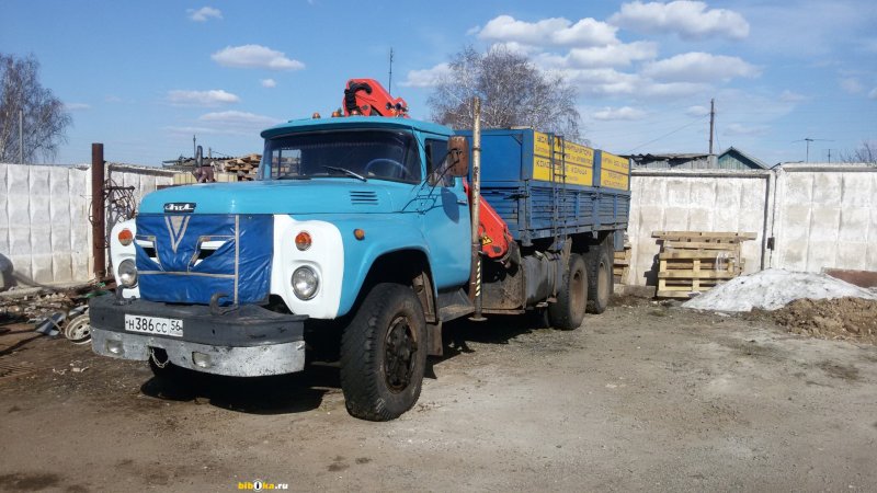 1:43 Московский автомобиль 130 бортовой - 1985