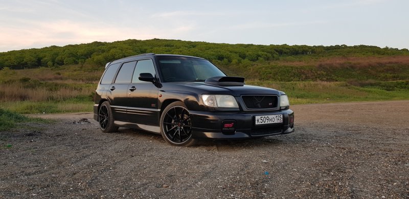 Forester sf5 STI чёрный