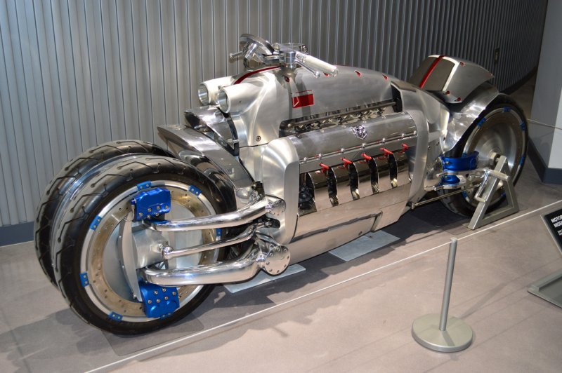 Lazareth lm847 — 4-колесный мотоцикл