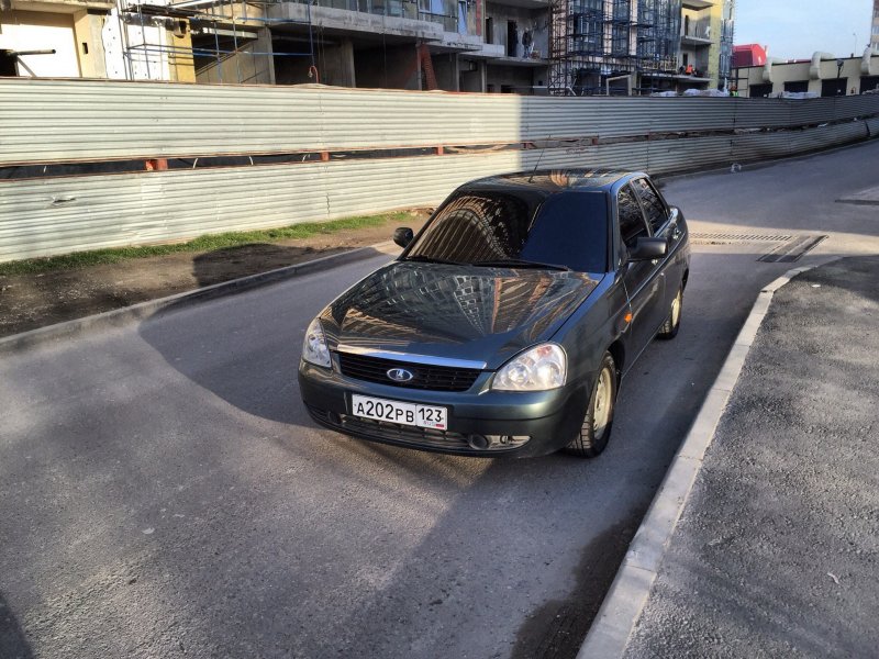 Приора опер седан, 1