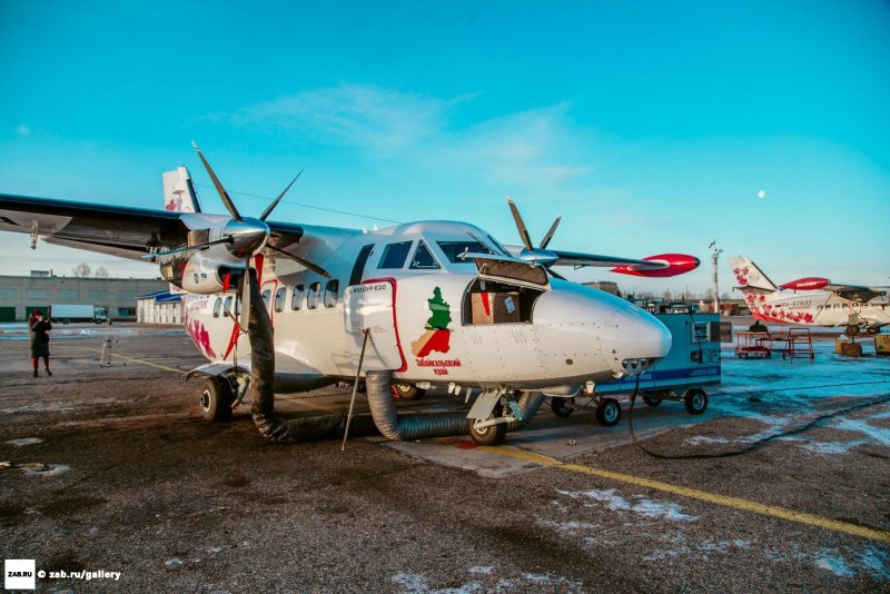 Л-410 пассажирский самолёт