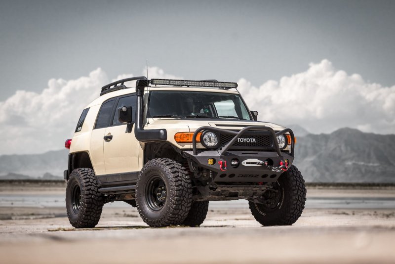 Тойота FJ Cruiser off Road