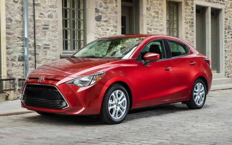 Toyota Yaris sedan 2016