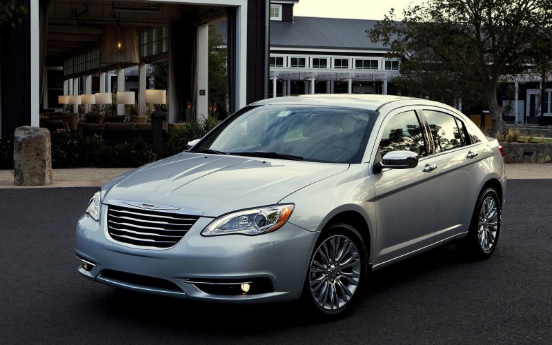 Chrysler 200 седан