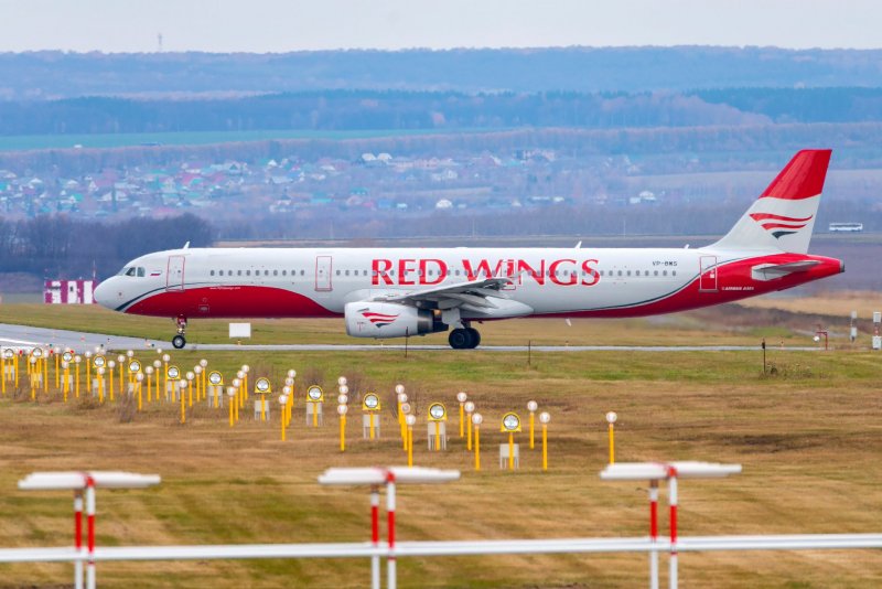 Airbus a321 ред Вингс
