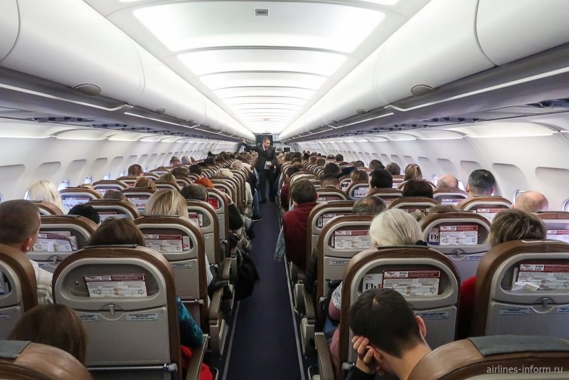 Airbus a320 Red Wings салон