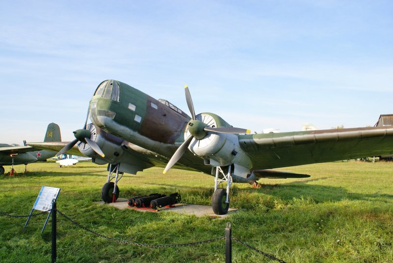 ДБ-3 (ЦКБ-30) — Дальний бомбардировщик