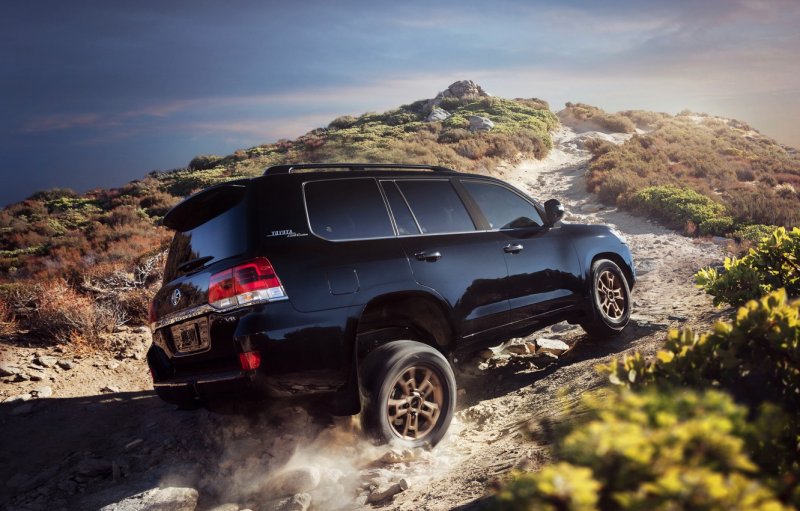 Toyota Land Cruiser 200 2020