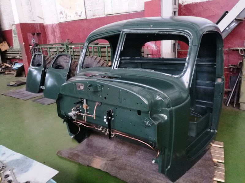 Автомобиль ЗИЛ 157 салон