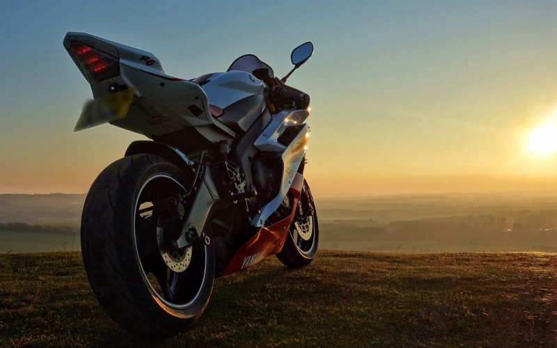 Yamaha r1 Вилли