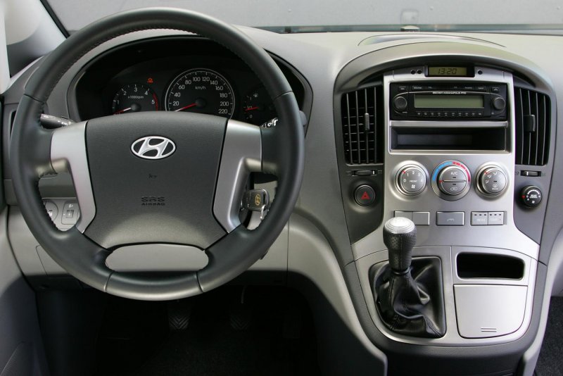 Hyundai Starex h1