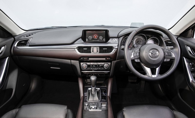 Mazda 6 GH Рестайлинг салон