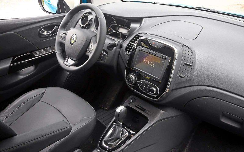 Рено Каптур салон автомат