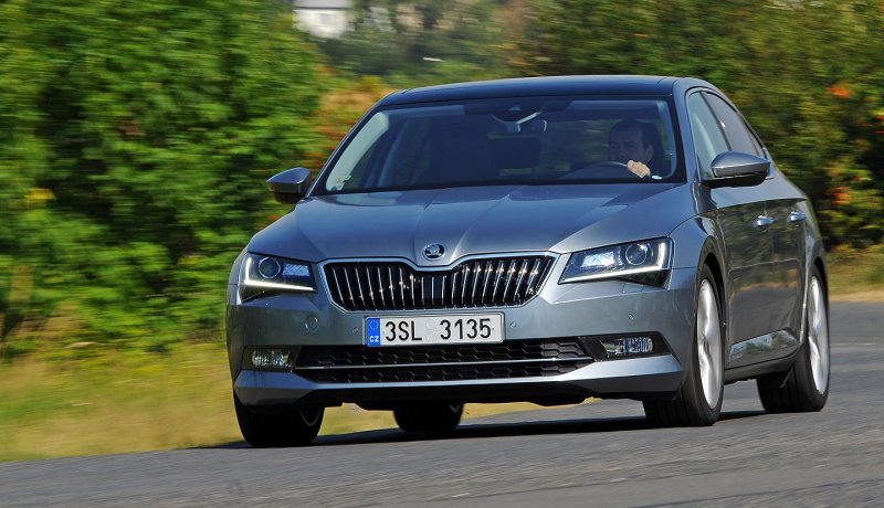 Škoda Superb 2 поколения