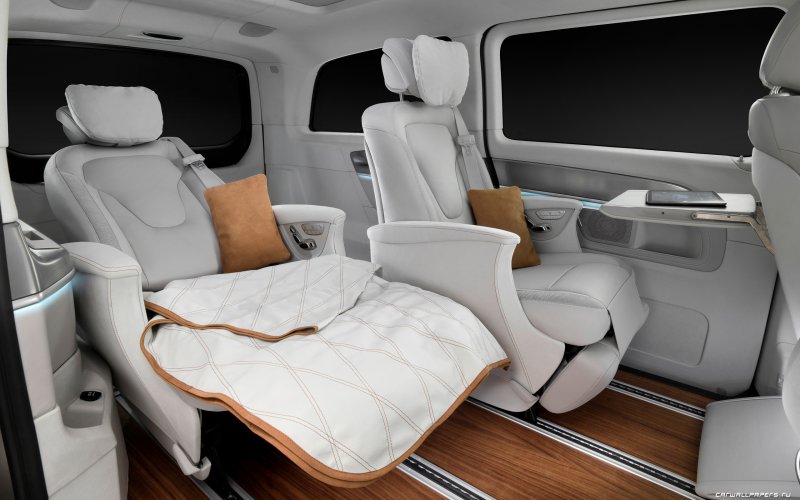 Mercedes Benz v-class v8