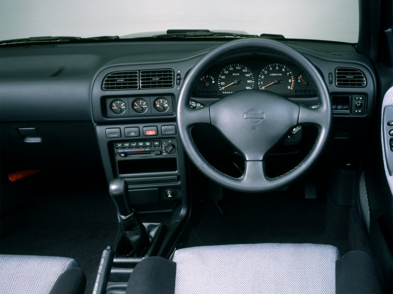 Nissan Sunny b15 максимальная комплектация
