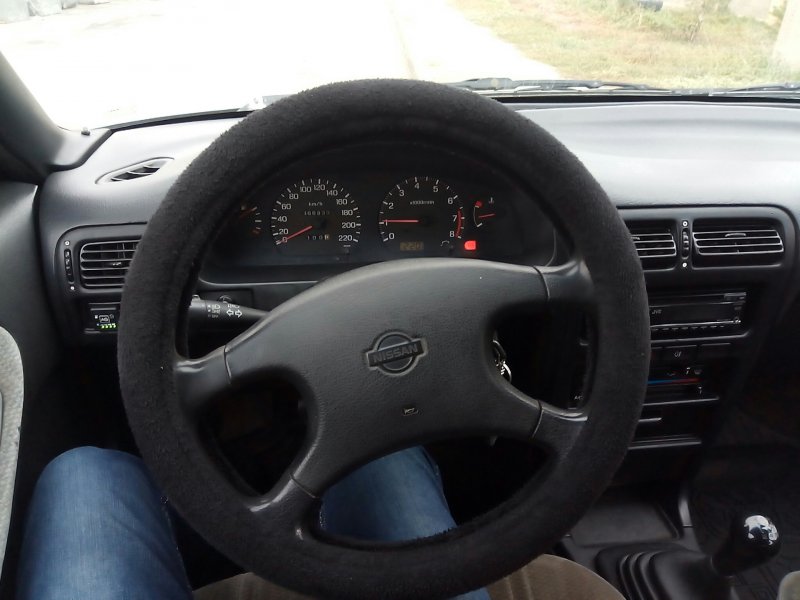 Ниссан Санни 2002 Interior