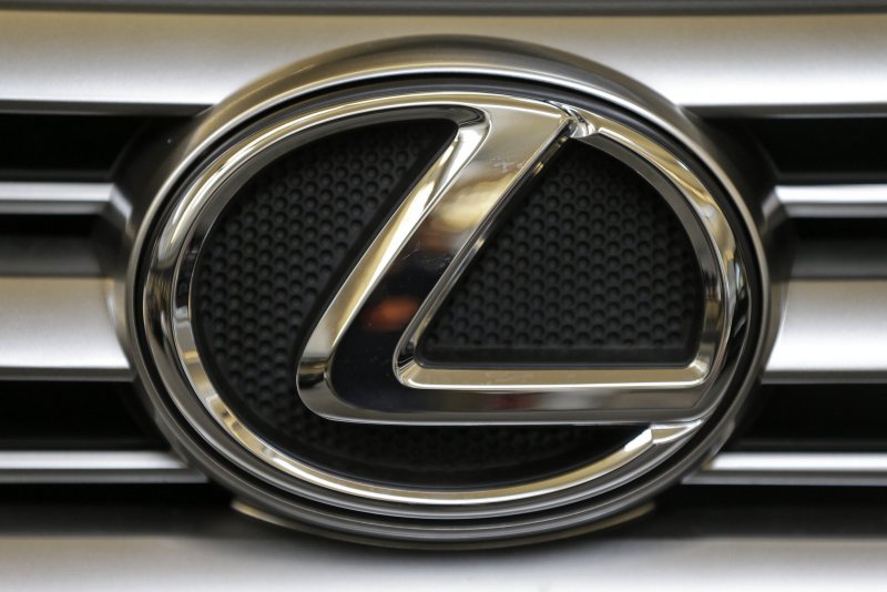 Лексус logo