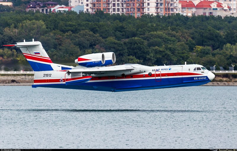 Самолет-амфибия Бериева бе-200