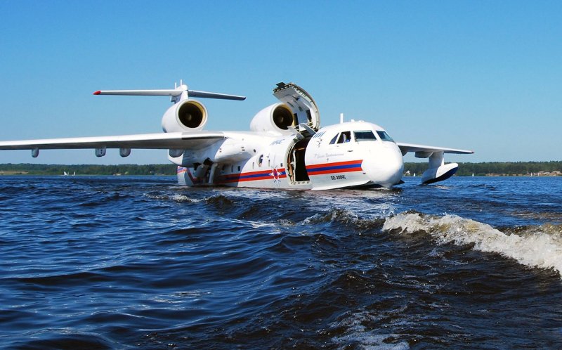 B200 самолет амфибия