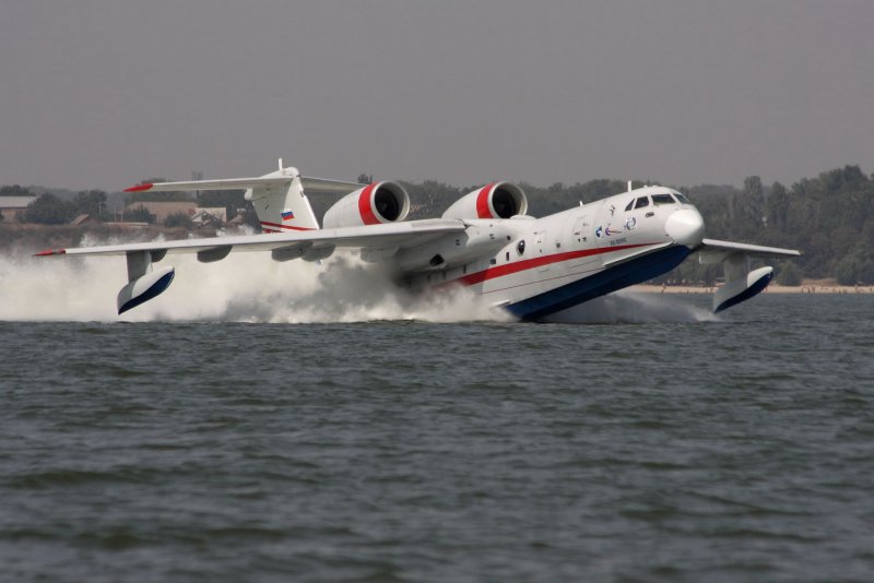 Пожарный самолет бе-200чс