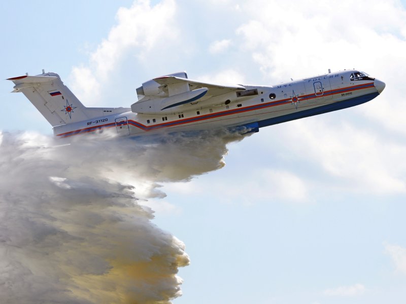 Самолёт-амфибия бе-200чс