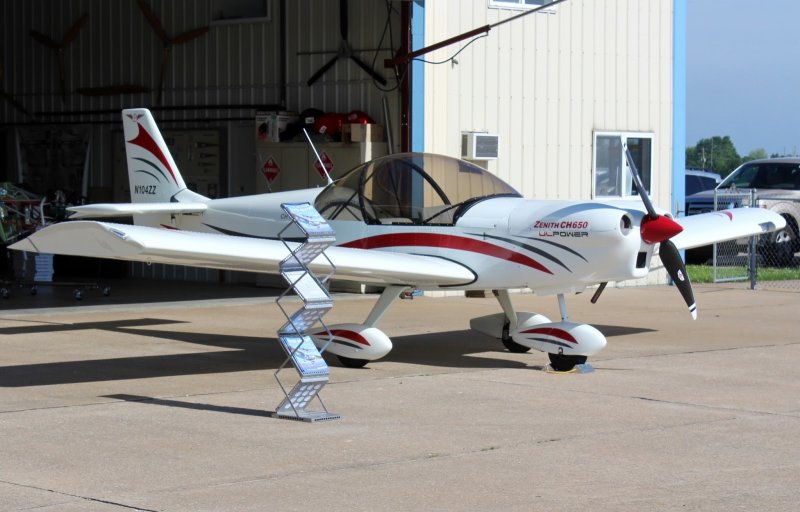 Zenith stol Ch 650