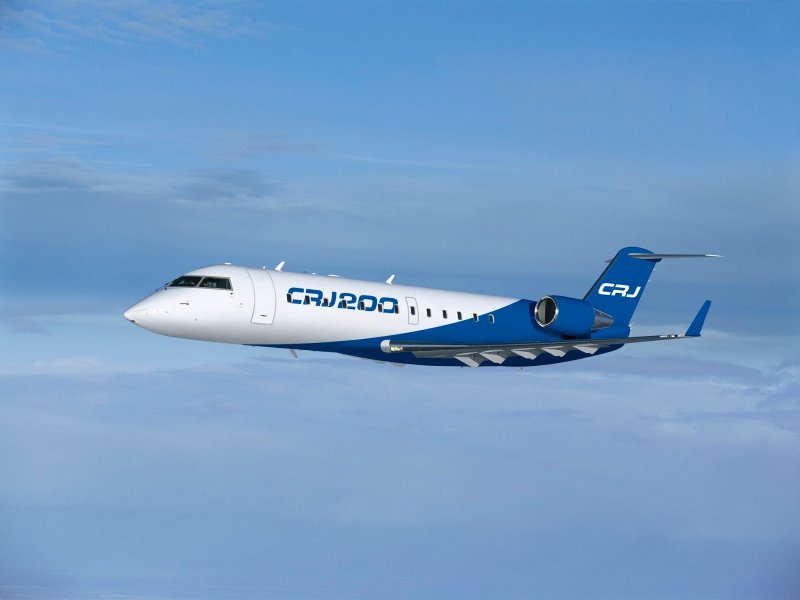 Бомбардир CRJ 200