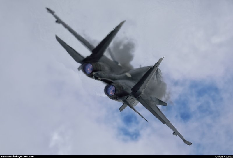 Су-33 истребитель