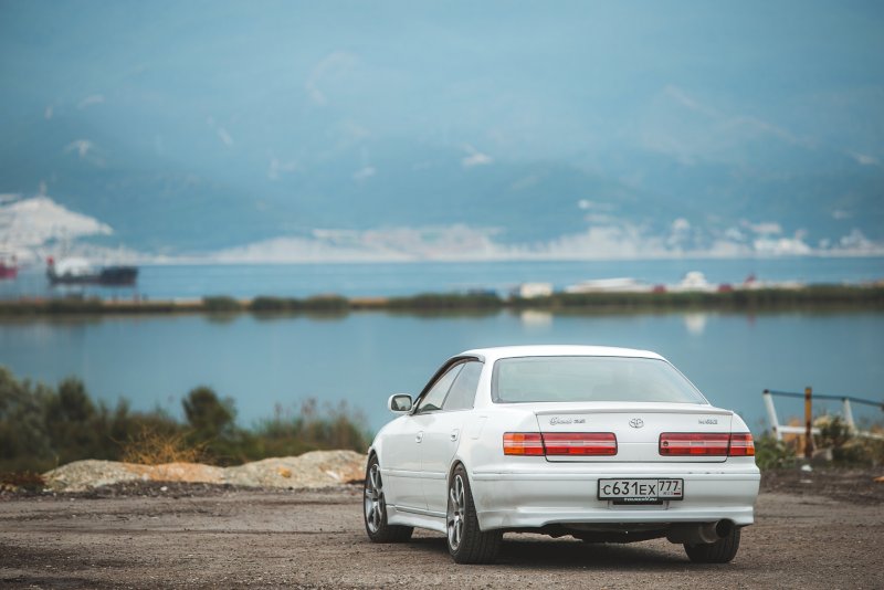 Toyota Mark 2 8