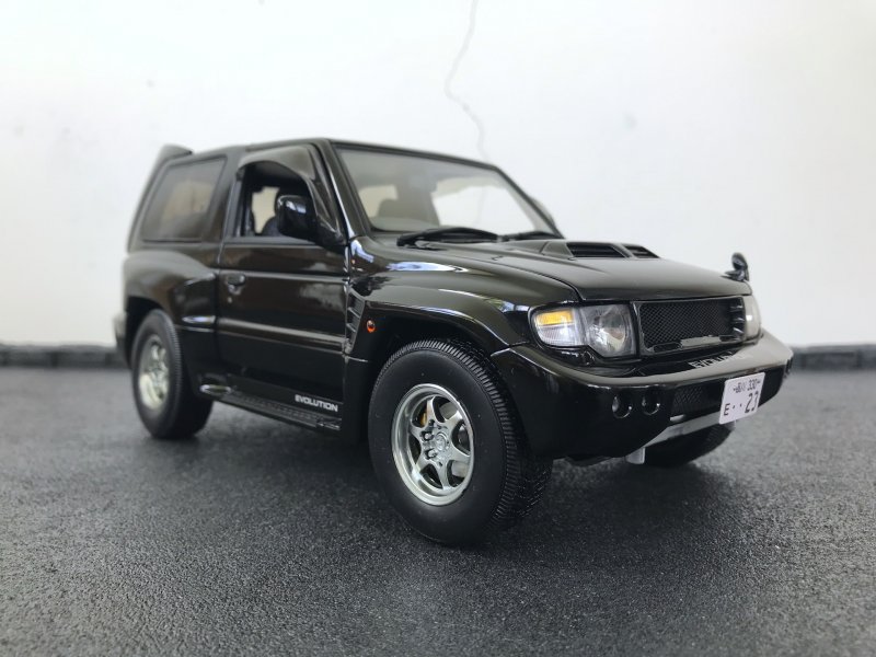 Mitsubishi Pajero Evolution модель