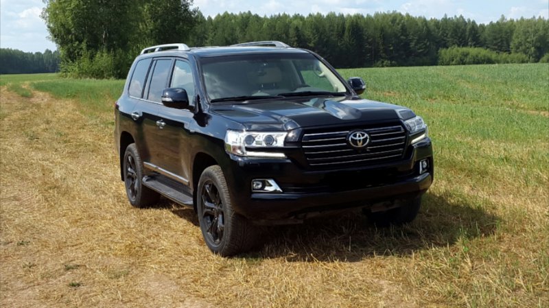 Новый Toyota Land Cruiser 300 2021