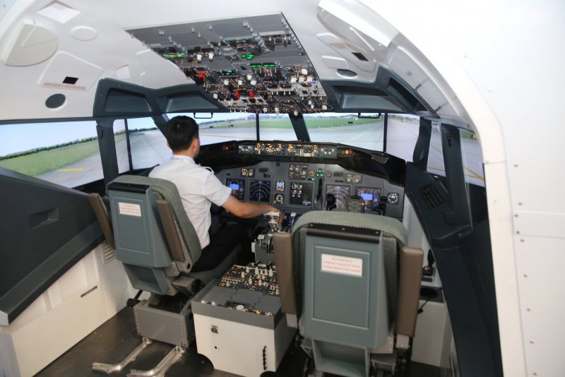 Пилот гражданской авиации Airbus 321