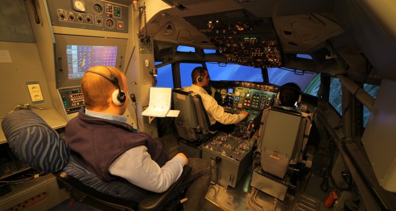 B-737 Flight Simulator