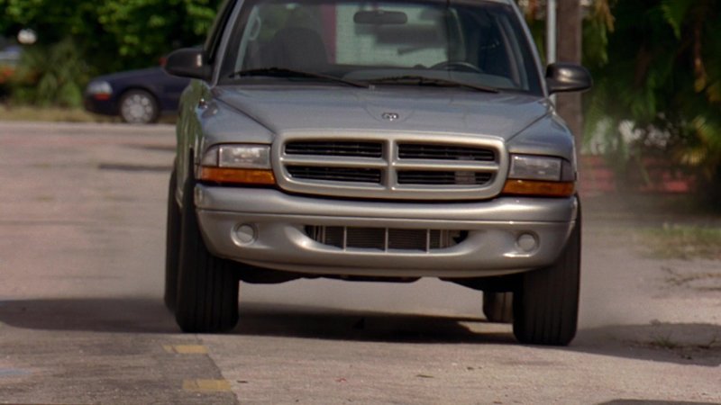 Dodge Durango 1998 сзади
