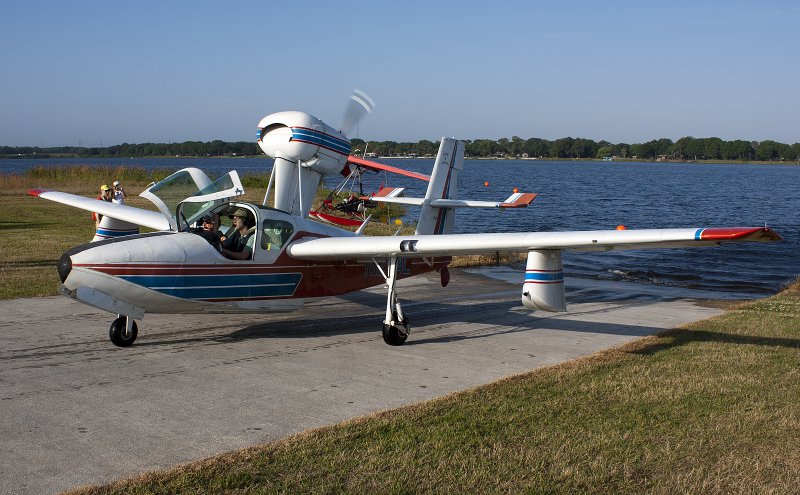 Самолет Lake la-4-200 Buccaneer