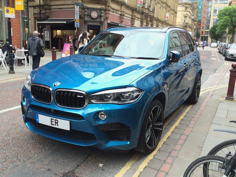 BMW x5 синий