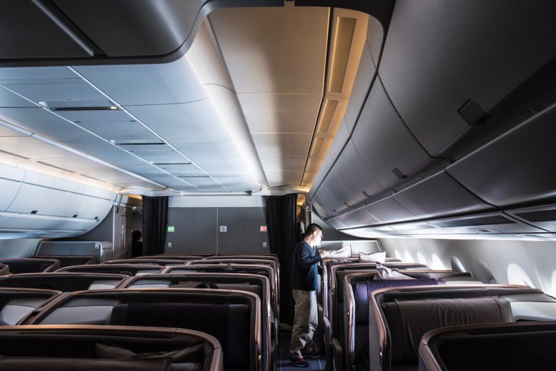 Airbus a380 салон лифт