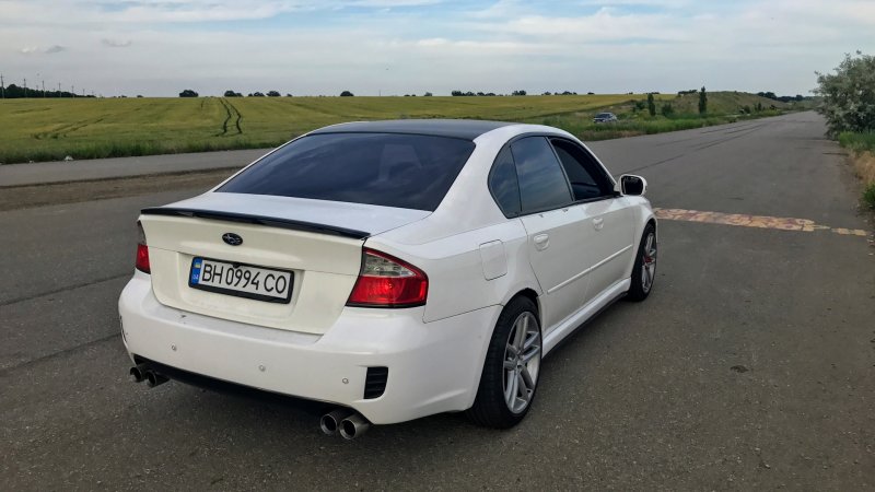 Subaru Legacy 2007 белая