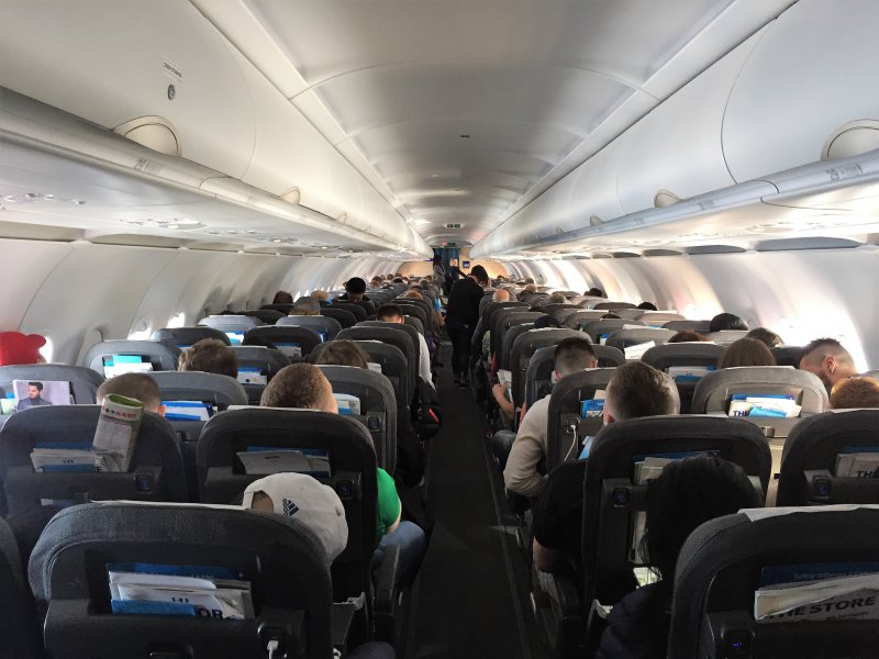 Airbus Industrie a320 салон