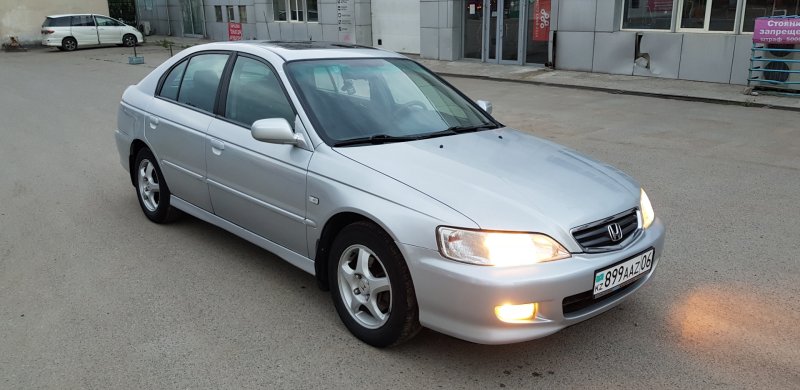Honda Accord 2002 левый руль