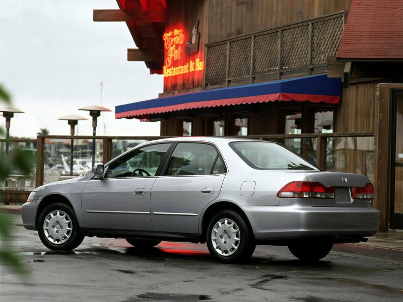 Honda Accord седан 1998