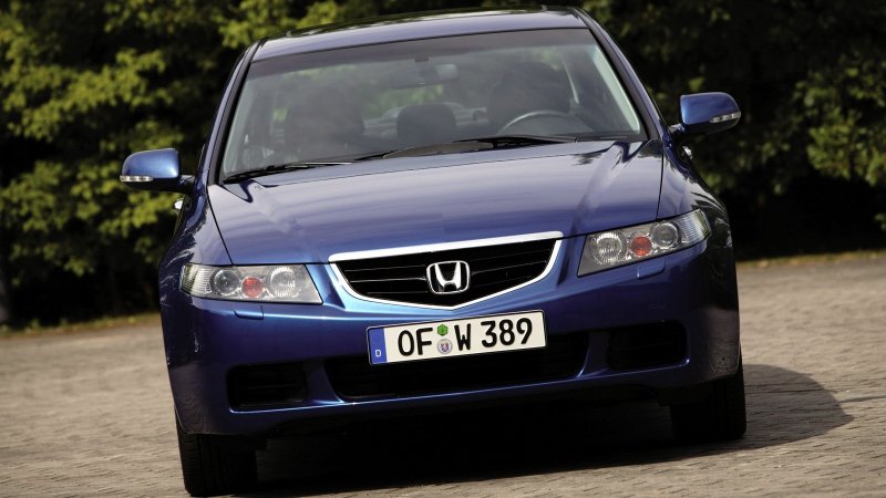 Honda Accord 7 2.0