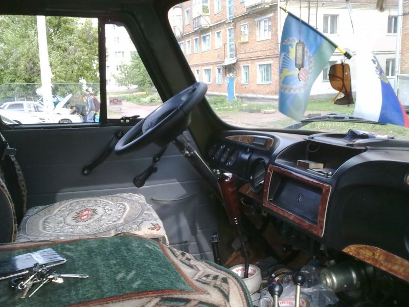 УАЗ 3741 автодом салон