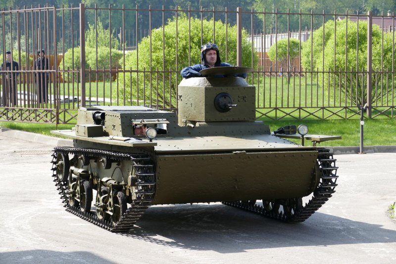 Подбитые танки в Брестской крепости 1941