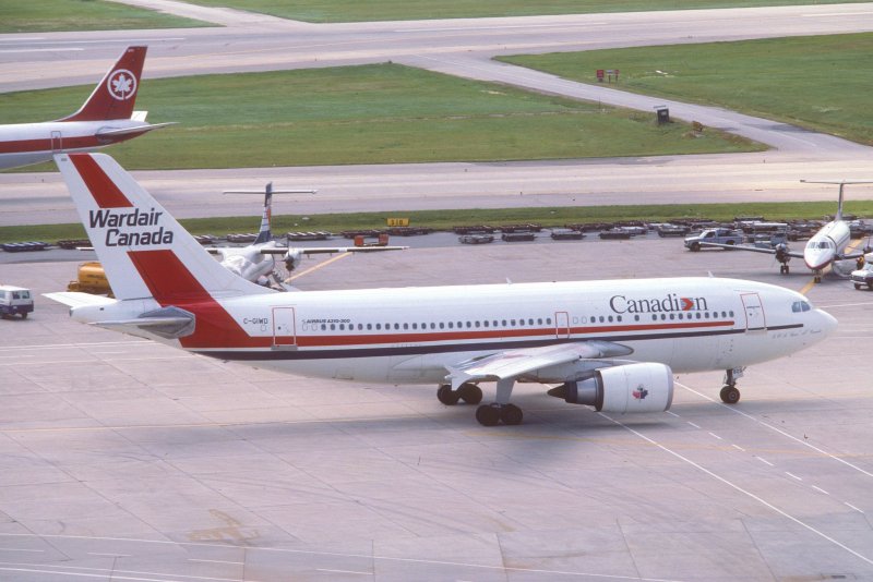 Самолет а310-300