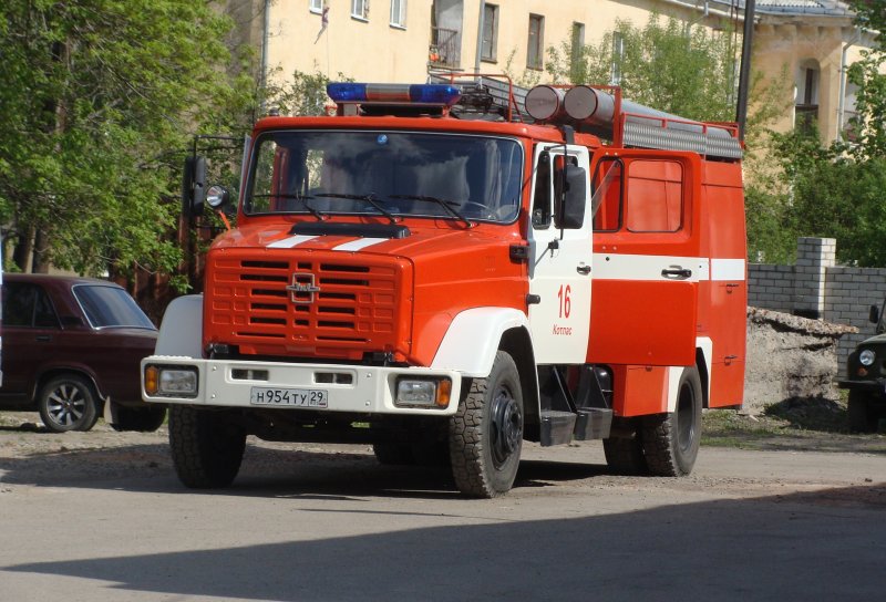 ЗИЛ 4331 АЦ
